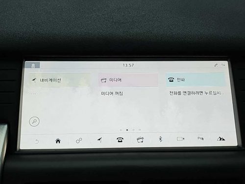 랜드로버 디스커버리 스포츠 2.0 TD4 HSE 럭셔리 사진 15