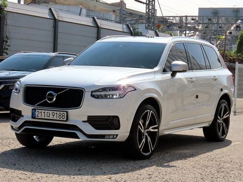 볼보 XC90 2세대 2.0 D5 AWD 사진 2