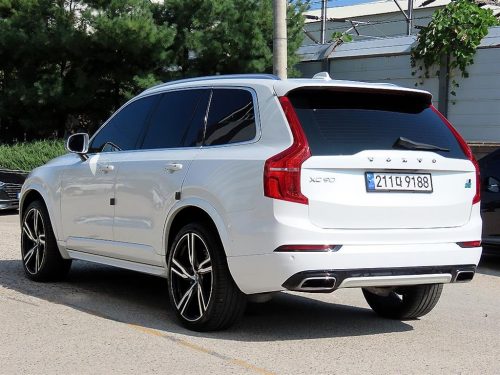 볼보 XC90 2세대 2.0 D5 AWD 사진 3