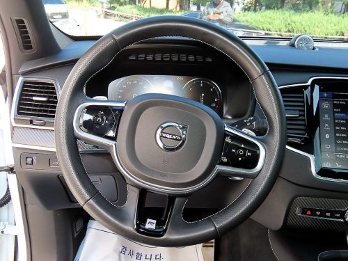 볼보 XC90 2세대 2.0 D5 AWD 사진 8
