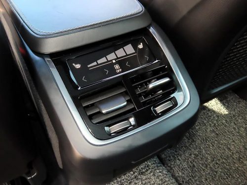 볼보 XC90 2세대 2.0 D5 AWD 사진 15
