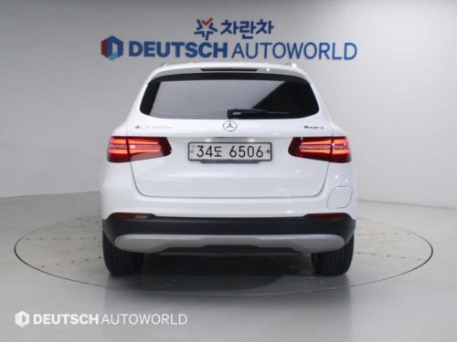벤츠 GLC클래스 X253 GLC 350 e 4MATIC 사진 4