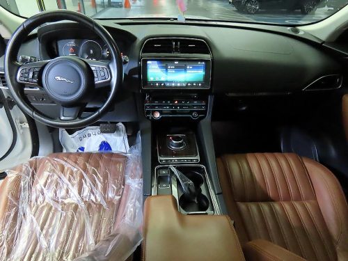 재규어 F-PACE 20d 포트폴리오 사진 10