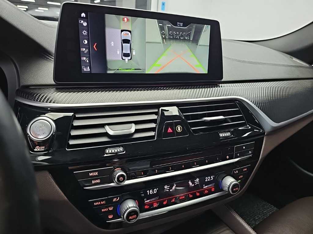 BMW 5시리즈 (G30) 530i M 스포츠 플러스 사진 10