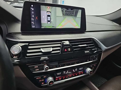 BMW 5시리즈 (F10) 528i xDrive M 에어로 다이나믹 사진 10