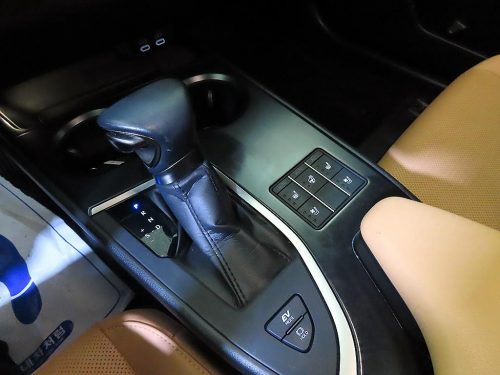 렉서스 UX 250h 2.0 2WD 사진 12