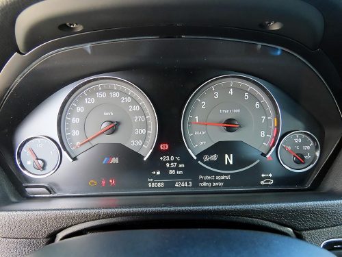BMW M4 (F82) 쿠페 사진 9