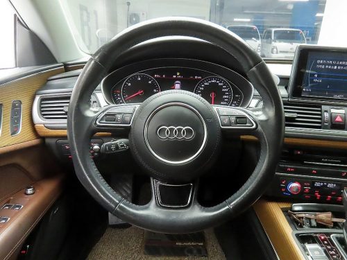 아우디 A7 55 TDI 콰트로 사진 모두보기