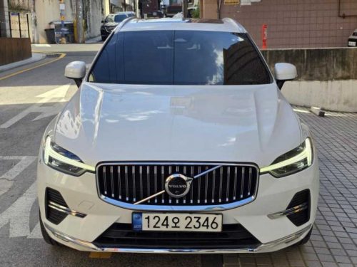 볼보 XC60(2세대) B5 AWD 인스크립션