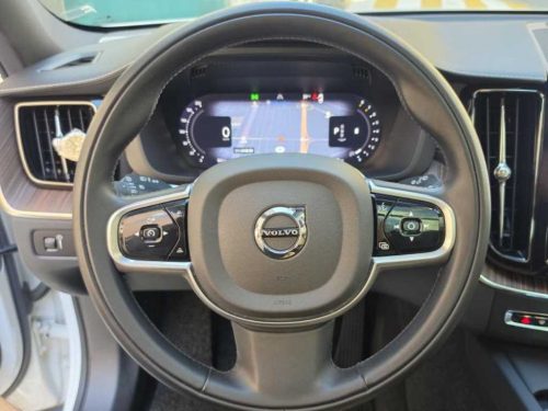 볼보 XC60(2세대) B5 AWD 인스크립션 사진 4