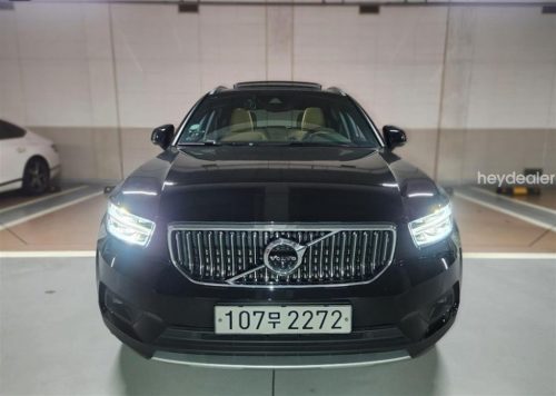 볼보 XC40 B4 AWD 인스크립션
