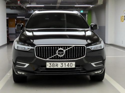 볼보 XC60(2세대) D5 AWD 인스크립션 사진 2