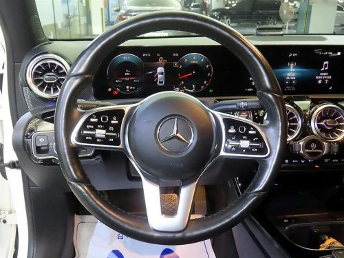 벤츠 A클래스 W177 A220 세단 사진 8