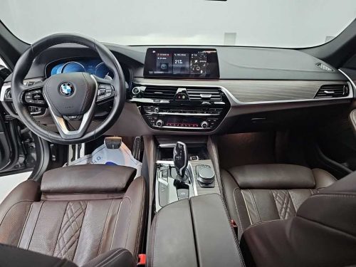 BMW 5시리즈 (G30) 530i M 스포츠 플러스 사진 모두보기