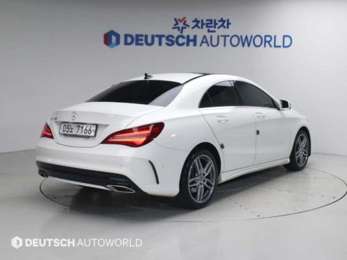 벤츠 CLA클래스 CLA 220 AMG LINE 사진 2