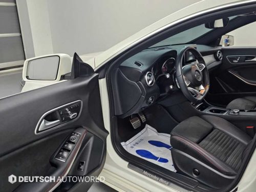벤츠 CLA클래스 CLA 220 AMG LINE 사진 11