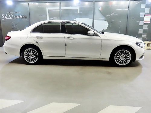 벤츠 E-클래스 W213 E220d 4MATIC 익스클루시브 사진 3