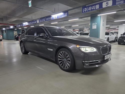 BMW 7시리즈 (F01) 750 사진 2