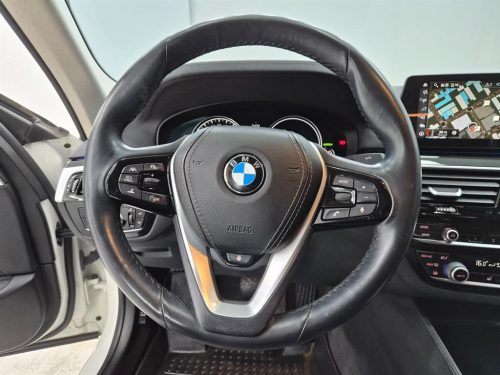 BMW 5시리즈 (G30) 520i 럭셔리 사진 모두보기