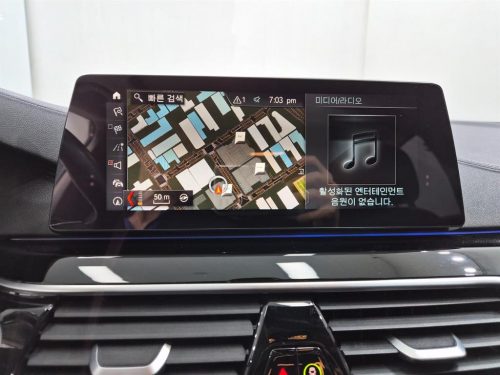 BMW 5시리즈 (G30) 520i 럭셔리 사진 13