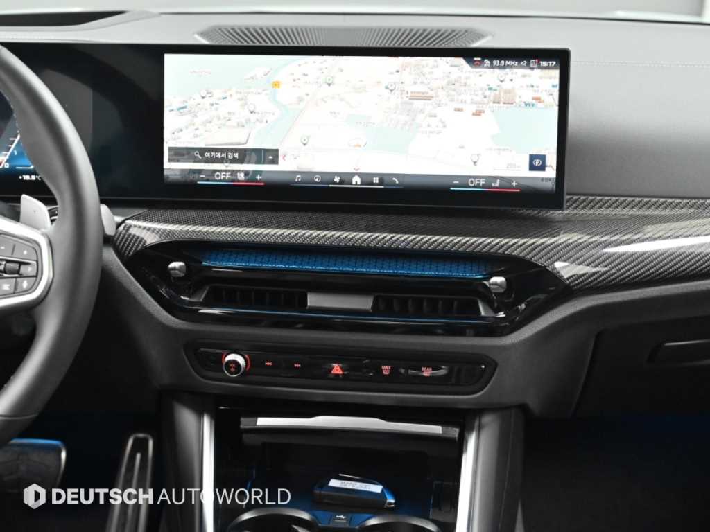 BMW M3 (G80) 컴패티션 사진 14