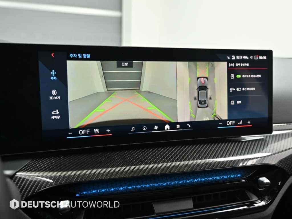 BMW M3 (G80) 컴패티션 사진 15