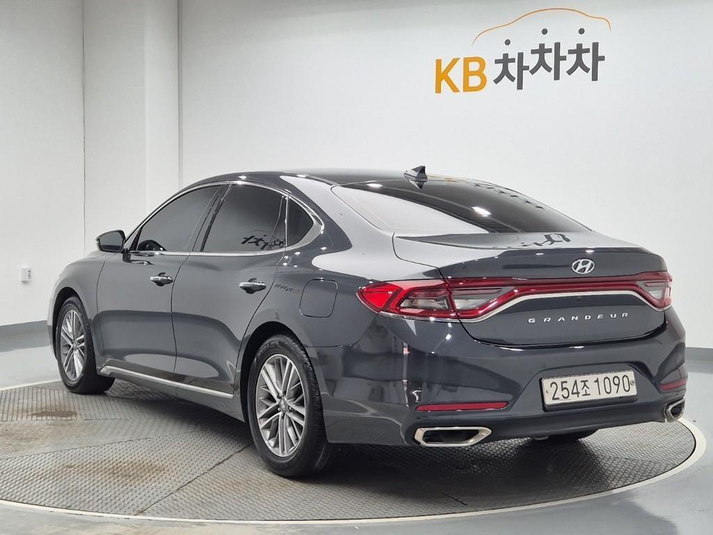 차량사진 2