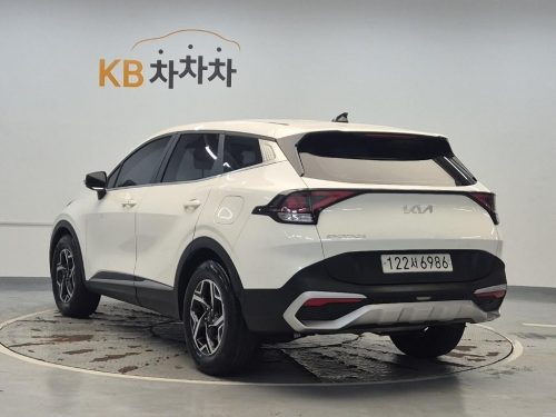 Kia Sportage 5th Gen (NQ5) 1.6 Gasoline 2WD Trendy photo 2