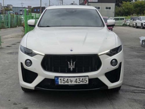 마세라티 르반떼 3.0 AWD