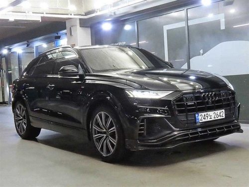 아우디 Q8 55 TFSI 콰트로 프리미엄