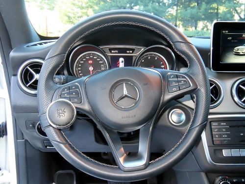 벤츠 CLA클래스 CLA 250 4MATIC 사진 모두보기