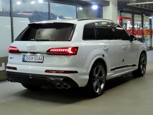 아우디 SQ7 (4M) 4.0 TFSI 콰트로 사진 4
