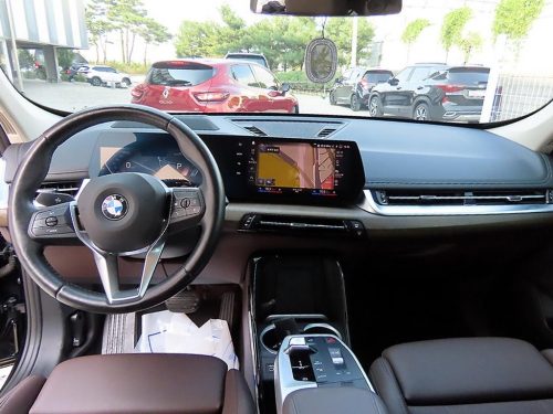 BMW X1 (U11) sDrive 20i xLine 사진 모두보기