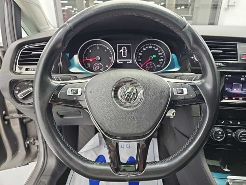 폭스바겐 골프 7세대 2.0 TDI 사진 9