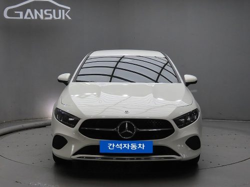 벤츠 A클래스 W177 A220 해치백