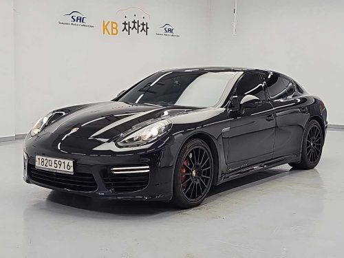포르쉐 파나메라 4.8 GTS