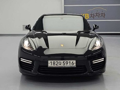 포르쉐 파나메라 4.8 GTS 사진 2