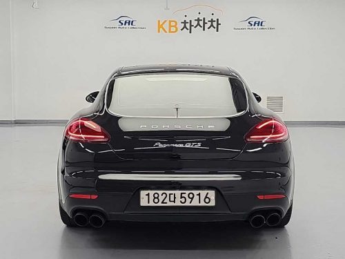 포르쉐 파나메라 4.8 GTS 사진 3