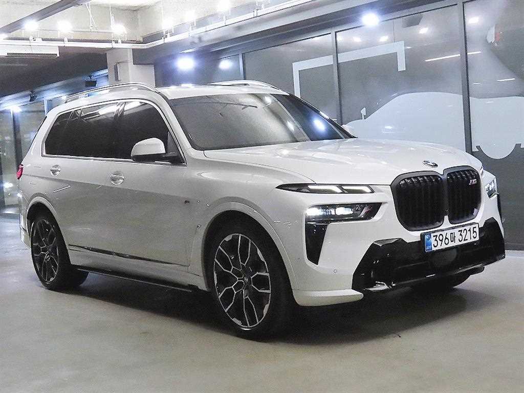 BMW X7 (G07) xDrive 40i M 스포츠