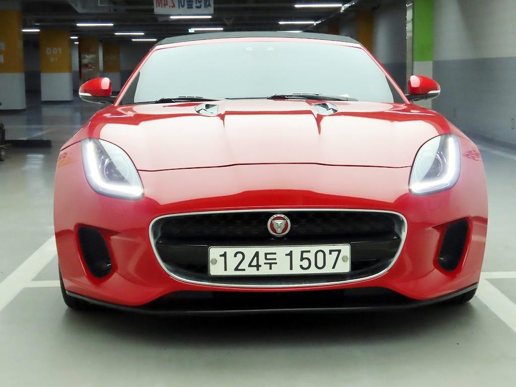 재규어 F-TYPE P300 컨버터블