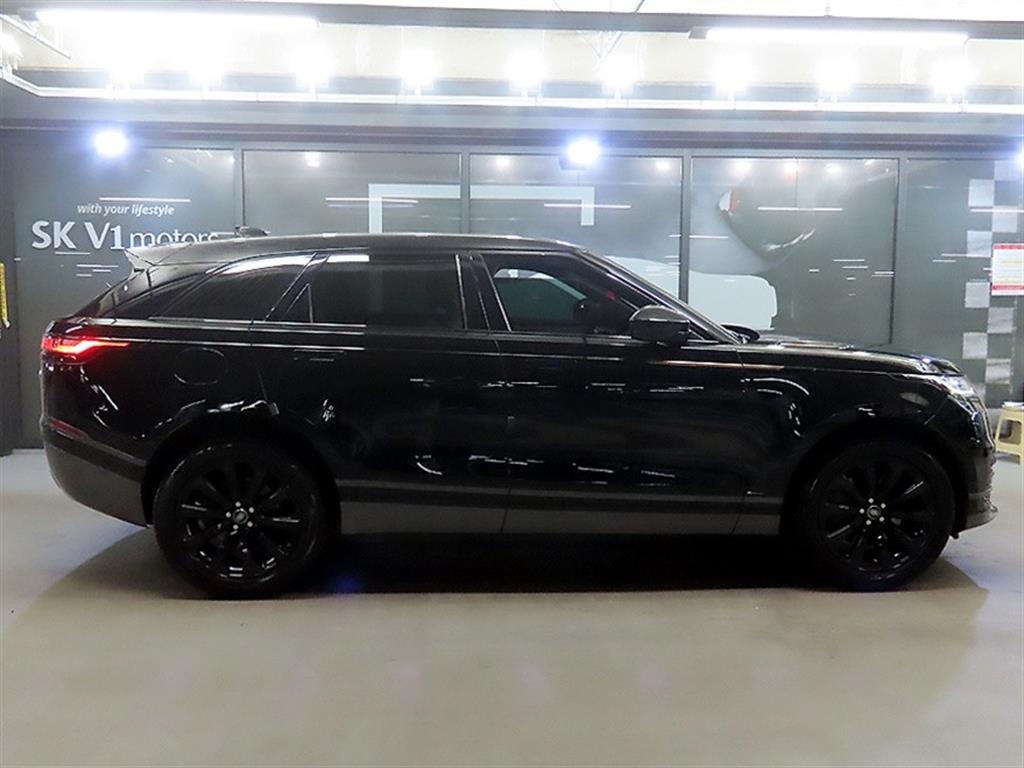 랜드로버 레인지로버 벨라 3.0 D300 R-다이나믹 HSE 사진 3