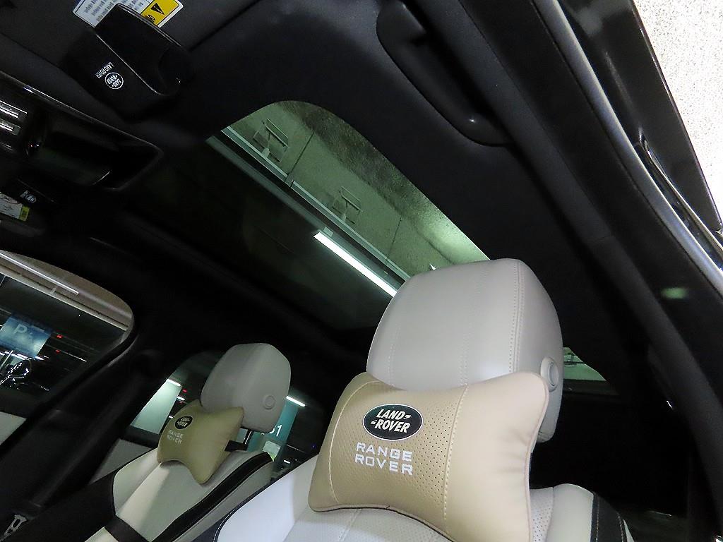 랜드로버 레인지로버 벨라 3.0 D300 R-다이나믹 HSE 사진 16