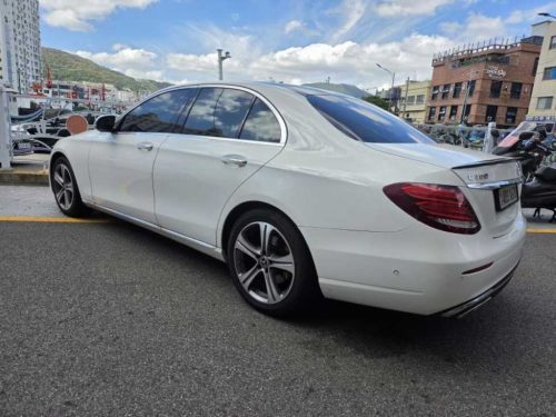 벤츠 E-클래스 W213 E300 아방가르드 사진 3