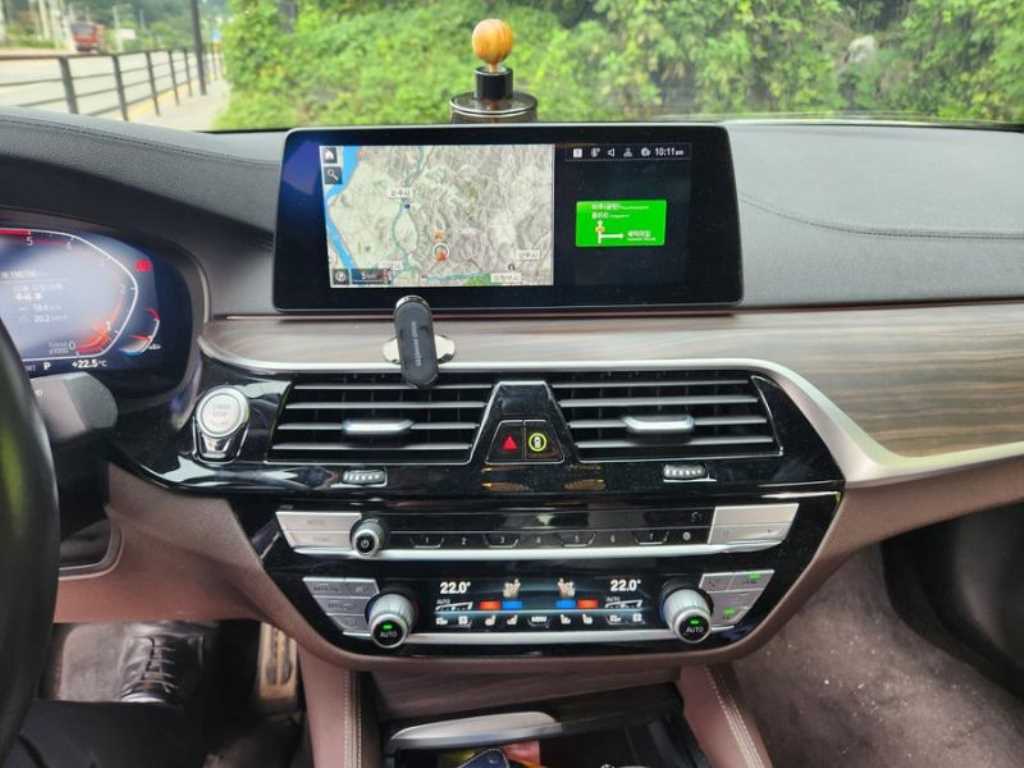 BMW 5시리즈 (G30) 520d xDrive M 스포츠 플러스 사진 7