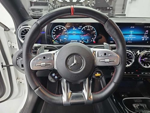 벤츠 A클래스 W177 AMG A45 4MATIC+ 해치백 사진 9