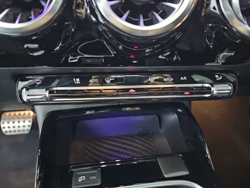 벤츠 A클래스 W177 AMG A45 4MATIC+ 해치백 사진 10