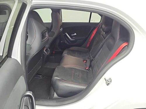 벤츠 A클래스 W177 AMG A45 4MATIC+ 해치백 사진 12