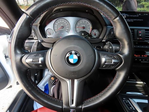BMW M4 (F82) 쿠페 사진 8