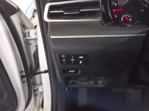Kia K5 3rd Gen 2.0 Trendy photo 5