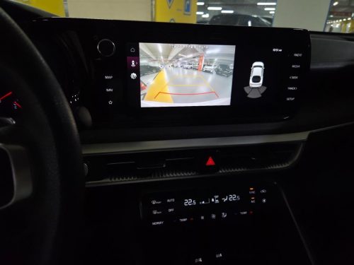 Kia K5 3rd Gen 2.0 Trendy photo 9
